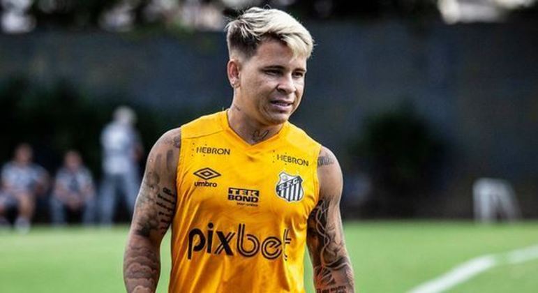 Soteldo deve ficar cerca de dois meses afastado