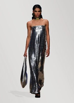 SAU traz moda praia glamourosa