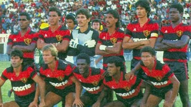 O mais pol&ecirc;mico da lista. Em 1987, com a Copa Uni&atilde;o, ficou-se decidido que o torneio seria dividido em m&oacute;dulo verde e amarelo e, ao final, os campe&otilde;es e vices se enfrentariam num quadrangular, pelo t&iacute;tulo brasileiro. O Sport venceu o amarelo, com o Guarani em segundo, enquanto o Flamengo ganhou o verde, sobre o Inter, por&eacute;m, est&aacute; final nunca aconteceu, uma vez que o Rubro-negro carioca e o Colorado se recusaram a participar. O Sport foi declarado campe&atilde;o brasileiro e o Guarani vice, pela CBF.