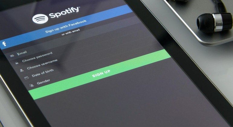 O Spotify garante levar a segurança de menores extremamente a sério na plataforma