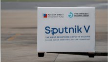 Equipe da Sputnik V critica Anvisa por reprovar importação da vacina 