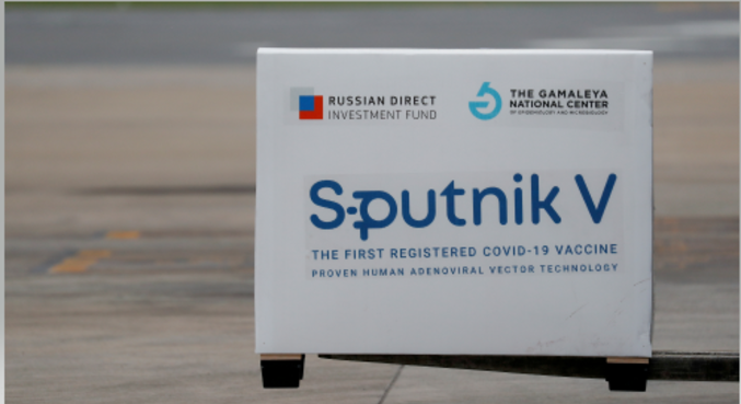 Lote da vacina Sputnik V chega em aeroporto de Buenos Aires 