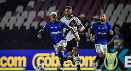 Cruzeiro e Vasco são adversários diretos na luta contra o rebaixamento