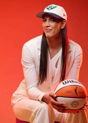 Stephanie Soares foi a quarta escolha da WNBA