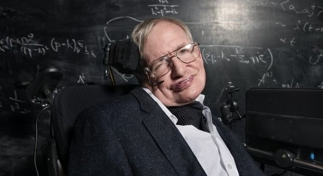 Stephen Hawking morreu no início do ano