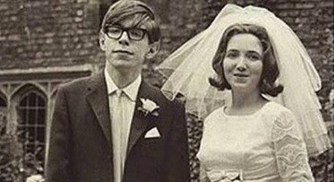 Stephen Hawking - a biografia de um dos maiores físicos modernos