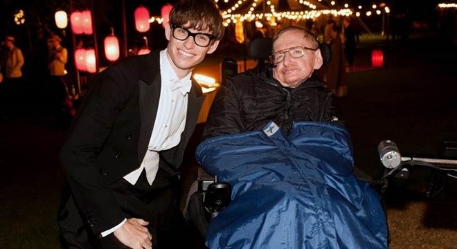 Stephen Hawking - a biografia de um dos maiores físicos modernos