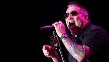 Steve Harwell, vocalista da banda Smash Mouth, morre aos 56 anos 