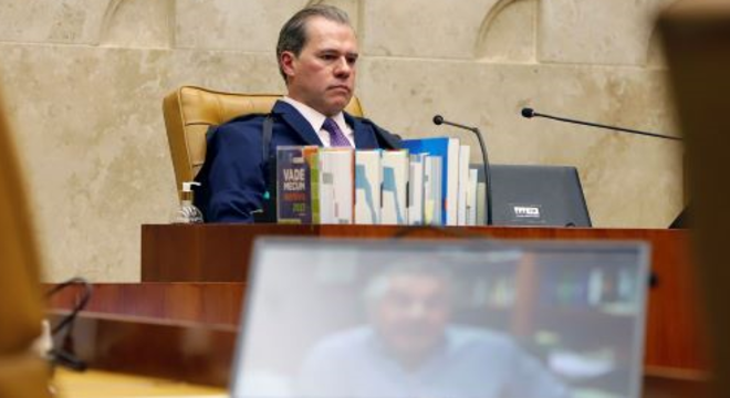 Presidente do STF durante sessão plenária por videoconferência