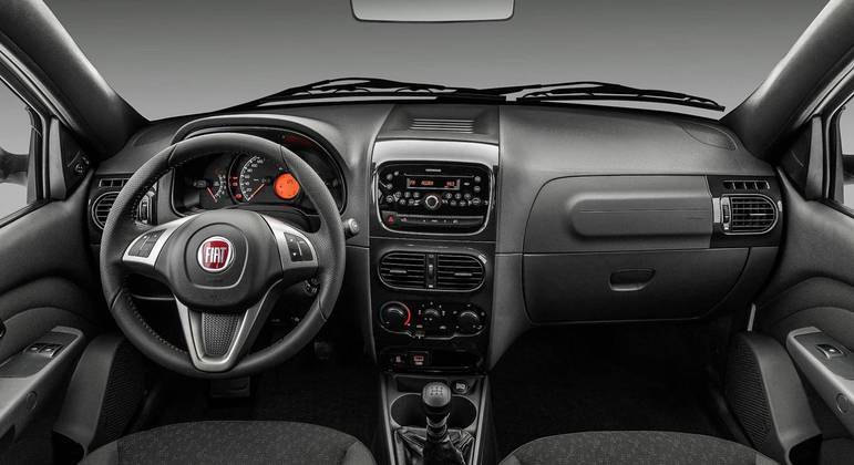 A nova Fiat Strada tem os mesmos itens do modelo antiga, porém acrescenta controle de estabilidade/tração com assistente de partida em rampas