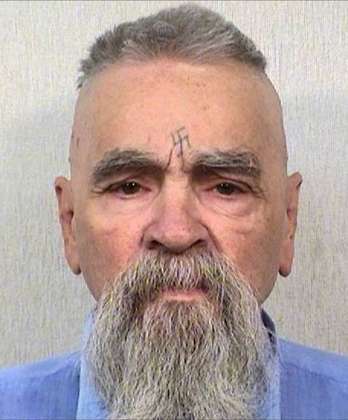 Sua figura e os assassinatos cometidos pela Família Manson permanecem como um dos casos mais notórios e chocantes da história criminal dos Estados Unidos.
