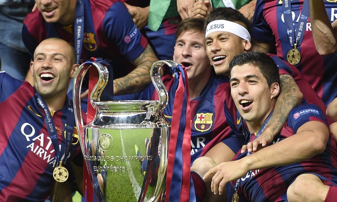 O melhor momento da carreira de Suárez. Com Messi e Neymar, no Barcelona. Trio foi espetacular