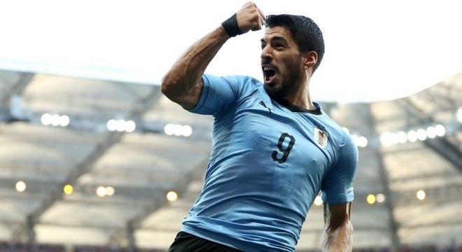 Suárez fez o gol da classificação do Uruguai para as oitavas da Copa da Rússia