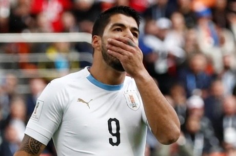 Suárez perdeu a melhor chance de gol do primeiro tempo