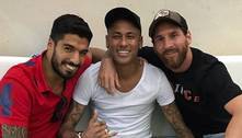 Suárez revela. Ele e Messi tentaram convencer Neymar a ficar no Barcelona. 'Ele seria o melhor do mundo', garantiu o uruguaio