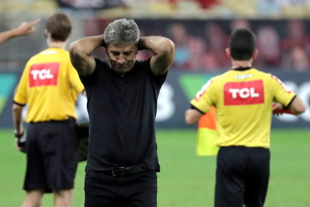 Renato Gaúcho já esteve no topo dessa lista de comandante do Brasil. Hoje em dia não está entre os favoritos, mas não pode ser ignorado. Ele voltou para o Grêmio, logo após o Tricolor subir para a primeira divisão