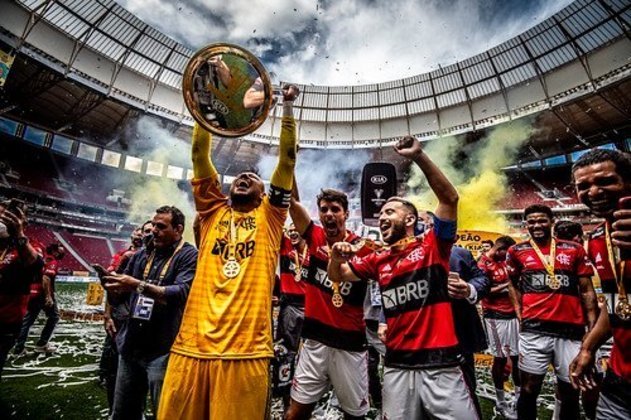 Supercopa do Brasil de 2021 - Campeão: Flamengo - Jogo: Flamengo (6) 2 x 2 (5) Palmeiras, no Mané Garrincha, em Brasília-DF - Gols: Gabigol e Arrascaeta (FLA); Raphael Veiga (2) (PAL). - Foto: Alexandre Vidal/Flamengo
