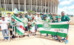 Do lado de fora, a torcida do Palmeiras mostra que o Alviverde não está sozinho