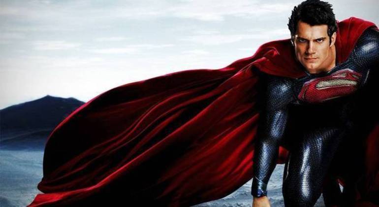 Imagem de Henry Cavill no filme do Superman lançado em 2013