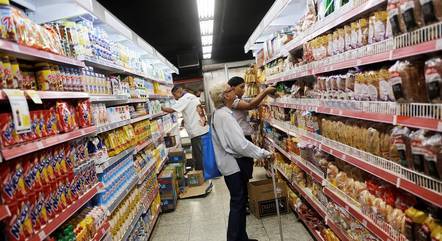 70% dos alimentos ficaram mais caros em agosto