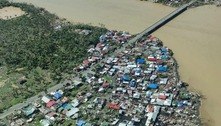 Supertufão Rai deixa ao menos 12 mortos em passagem pelas Filipinas