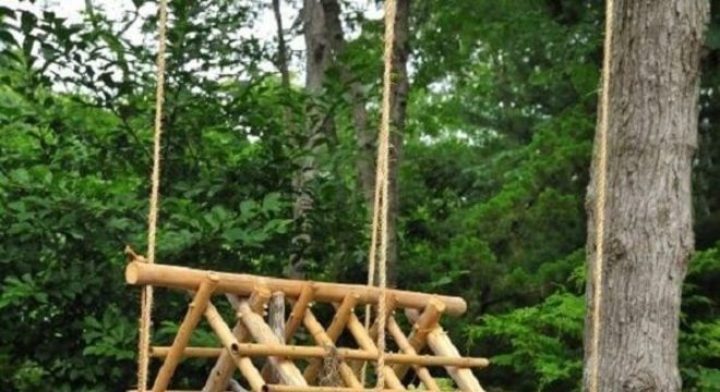 Suporte de plantas engenhoso feito a partir do artesanato com bambu