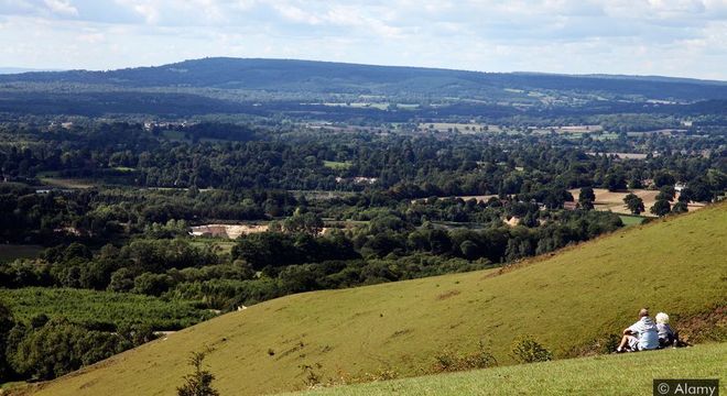 Surrey, no Reino Unido, normalmente não apresenta uma atividade sísmica forte, mas uma série de pequenos terremotos preocupou os moradores no início de 2019