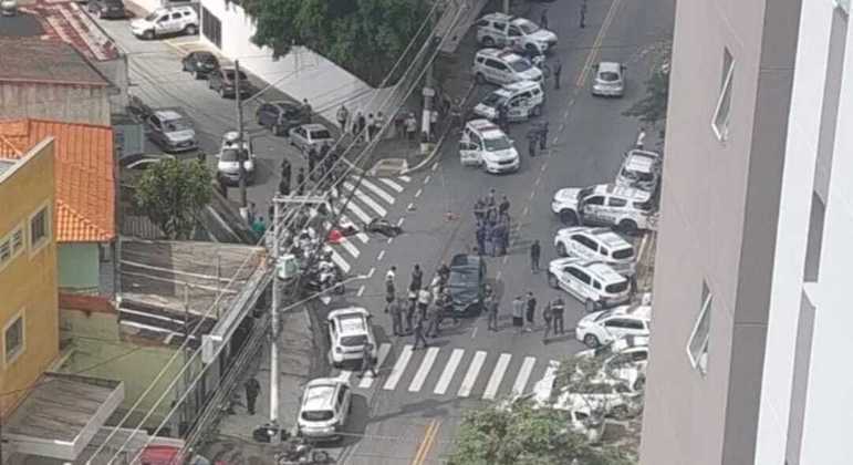 Perseguição terminou a um quilômetro de distância do salão
