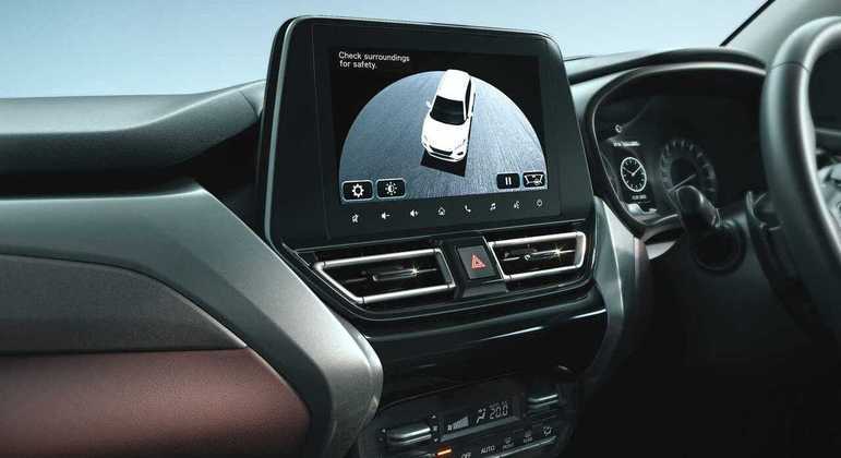 SUV traz uma central multimídia do tipo flutuante de 9 polegadas