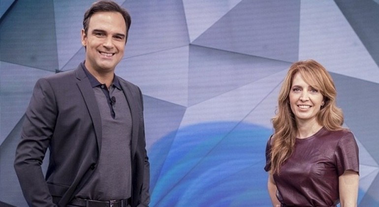 Tadeu Schmidt  e Poliana Abritta, atuais apresentadores do "Fantástico". Quem fica e quem sai?