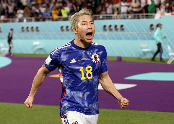 Takuma Asano (Japão)Na zebra da seleção japonesa contra a Alemanha, Asano marcou o gol da vitória. Atualmente, o atacante, de 28 anos, atua pelo VfL Bochum, time que está na penúltima colocação do Campeonato Alemão