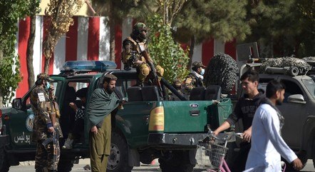 Afeganistão sofre com o radicalismo dos talibãs 