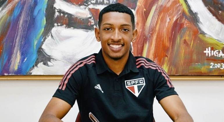 Talles Costa - o meia de apenas 19 anos tem valor de mercado estipulado em 1,2 milhões de euros (cerca de R$ 7,2 milhões). Tem contrato até dezembro de 2024.