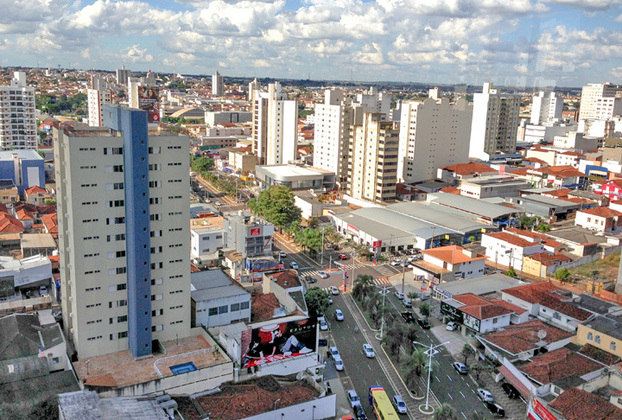 Também existe a Rua Edson Arantes do Nascimento no bairro Santa Ana, em São José do Rio Preto. 