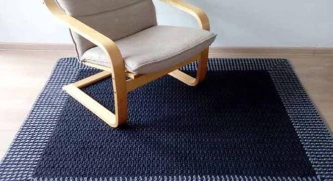 Tapete de crochê azul