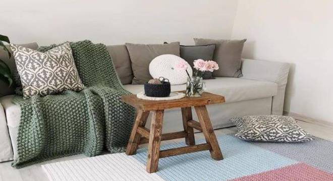 Tapete de crochê para sala de estar em formato geométrico