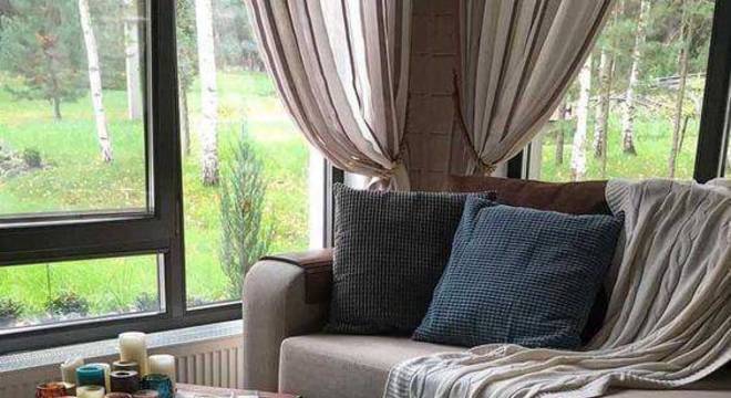 Tapete de crochê quadrado azul e cinza