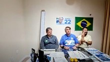 Bolsonaro volta a criticar Alexandre de Moraes em live: 'Seja homem'