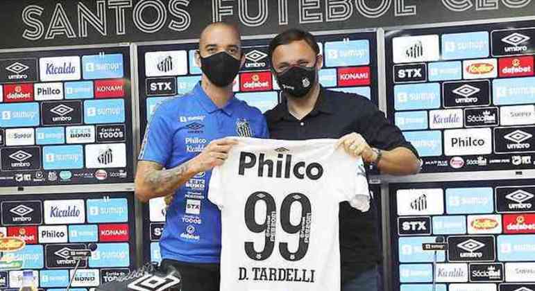 Tardelli. Outro veterano como escudo. Acabou perseguido e ameaçado por vândalos nas ruas de Santos