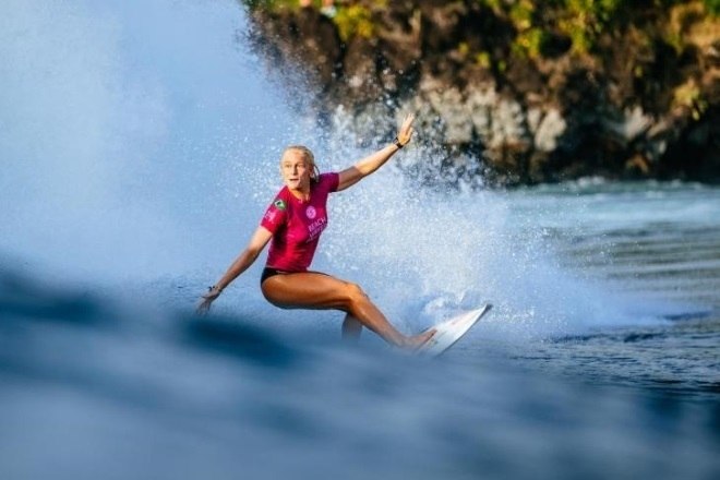 A gaúcha conseguiu a vaga olímpica por estar na oitava colocação no ranking dos surfistas profissionaisVeja mais: Cinco meses após cirurgia cardíaca, Bruna Honório volta às quadras