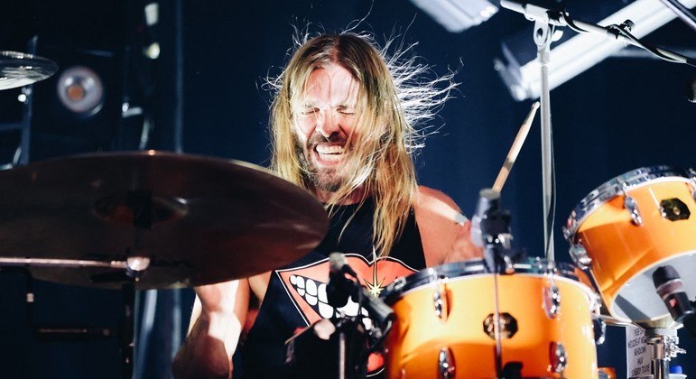 Baterista do Foo Fighters usou opioides, maconha e antidepressivos, diz relatório