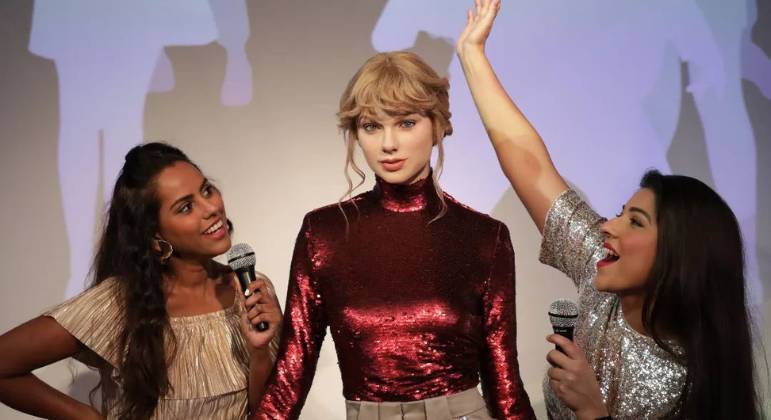 Estátua de cera de Taylor Swift, exposta no Madame Tussauds de Dubai
