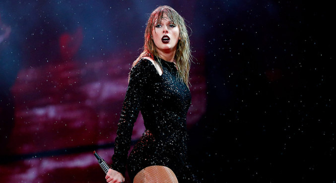 Taylor Swift está em turnê mundial, mas muitos fãs não conseguiram ingressos aos shows