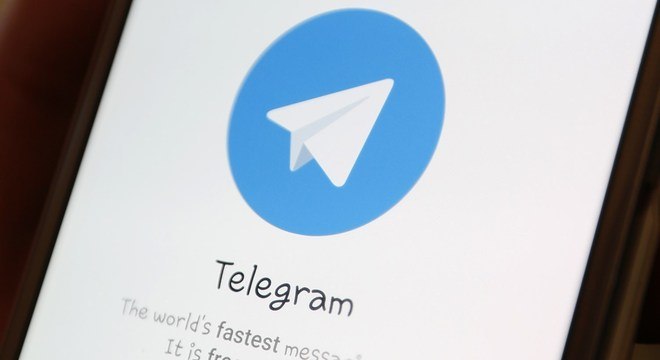 Canais de disseminação de teorias da conspiração tem milhares de seguidores no Telegram