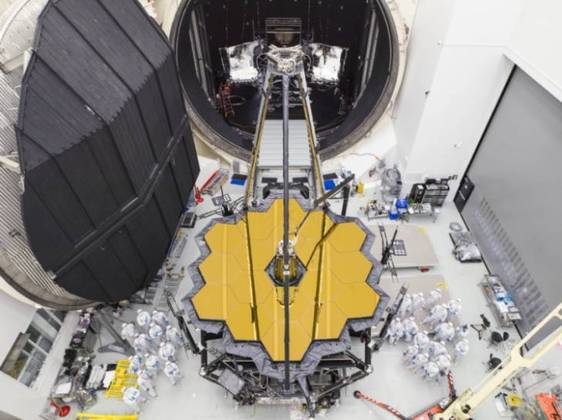 O telescópio espacial James Webb, desenvolvido em conjunto pela Nasa, Agência Espacial Europeia (ESA) e Agência Espacial Canadense (CSA), foi lançado no dia 25 de dezembro de 2021 como a nova promessa para descobertas e observação do espaço. A intenção é que o Webb substitua o Hubble, que está em atividade desde 1990