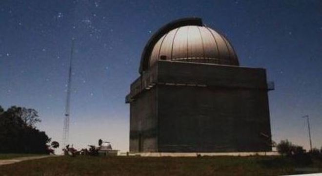 Telescópio russo-brasileiro dedicado ao monitoramento de lixo espacial