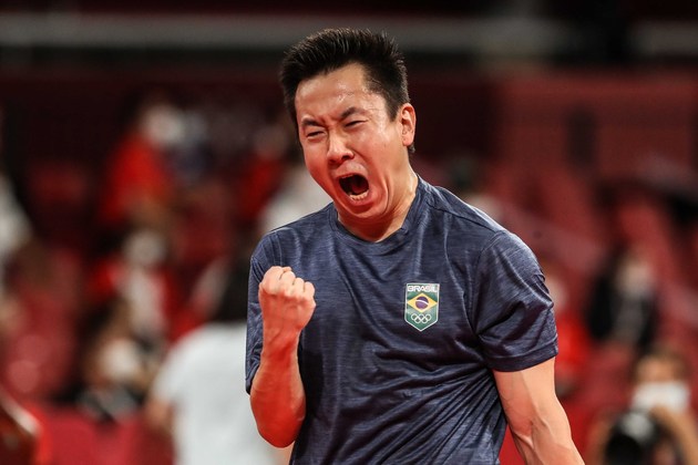 Gustavo Tsuboi vibra com a vitória