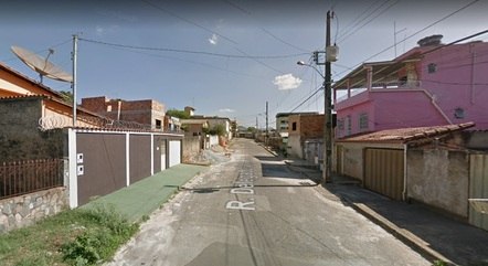 Caso teria acontecido nesta rua em Igarapé (MG)