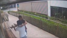 Homem é preso após tentar esfaquear mulher. Veja o vídeo