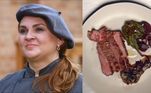Em seguida, Lorena Lacava, munida de rib eye, fez a carne assada com beterraba grelhada, purê de cebola e alho-poró tostados e chimichurri.Ela arrancou elogios: 'Gostou do seu prato? Eu também', brincou Felipe. A chef ficou com os olhos marejados de emoção. Apesar de Janaina ter adorado o ponto da carne, notou que estava um pouco salgada